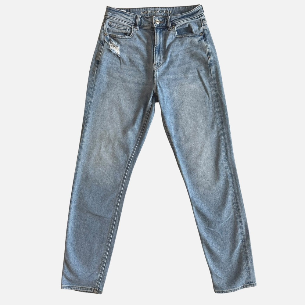 American Eagle Mom Jeans Light Wash Distressed High Rise Grunge Size 4 27x28